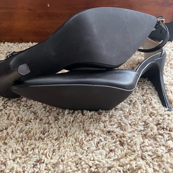 High heeled pointy toe pumps - Picture 5 of 5